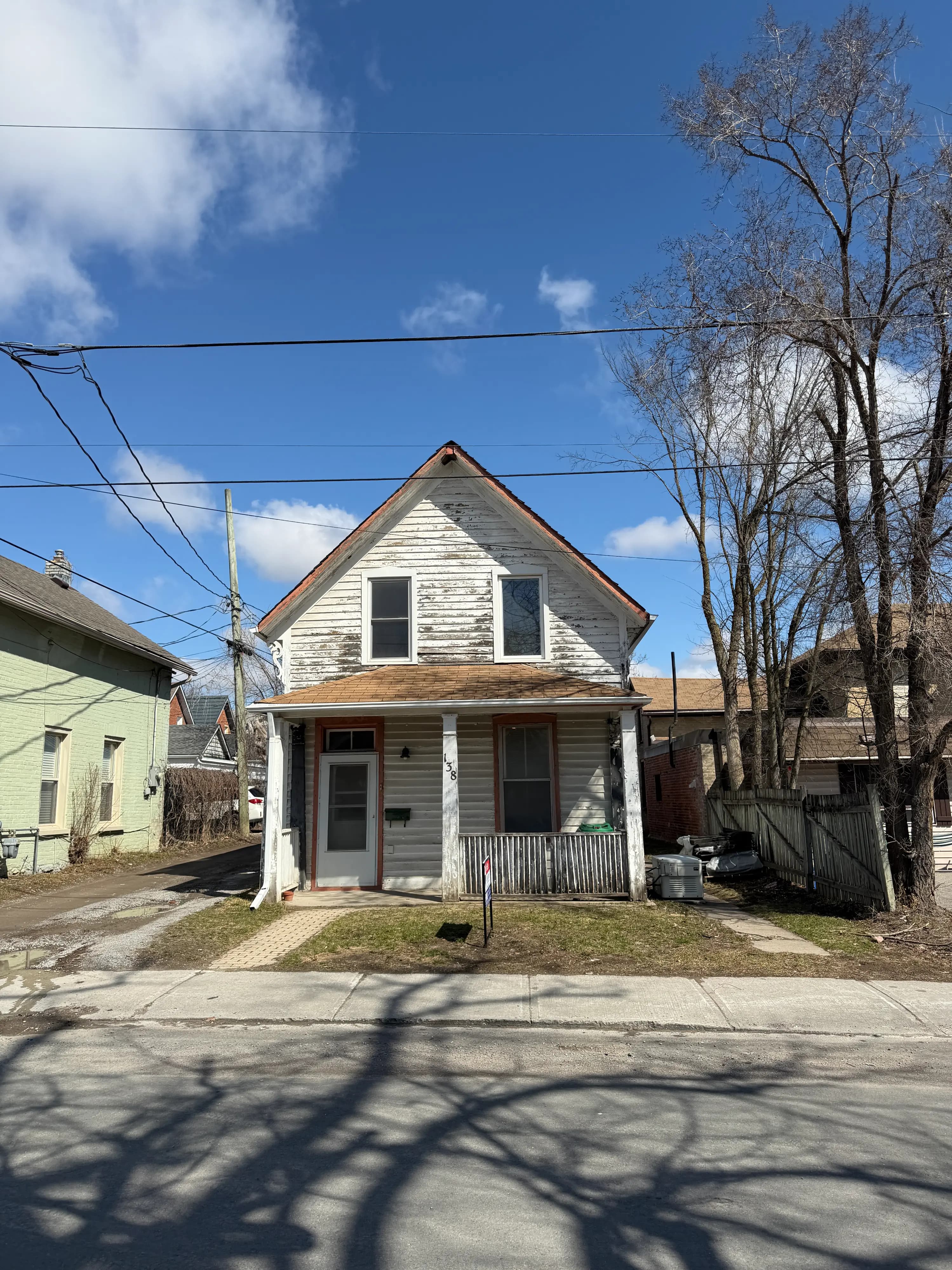 Cash home purchase, Calgary, Alberta Detached single-family home in Calgary, Alberta recently purchased by Canadian Home Buyers — closed as-is in cash.