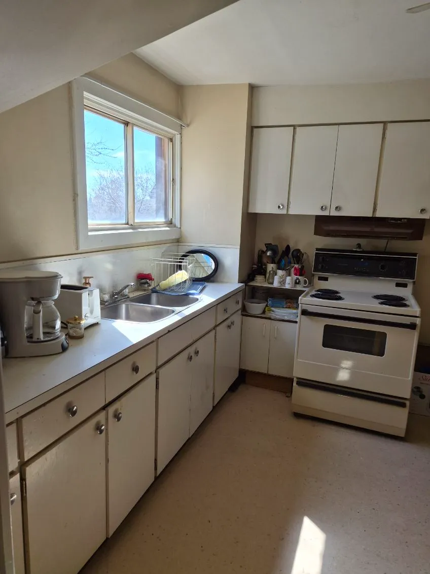 Cash home purchase, Fort Saskatchewan, Alberta Fort Saskatchewan home recently closed by Canadian Home Buyers — as-is, in cash, through a licensed Alberta real estate lawyer.