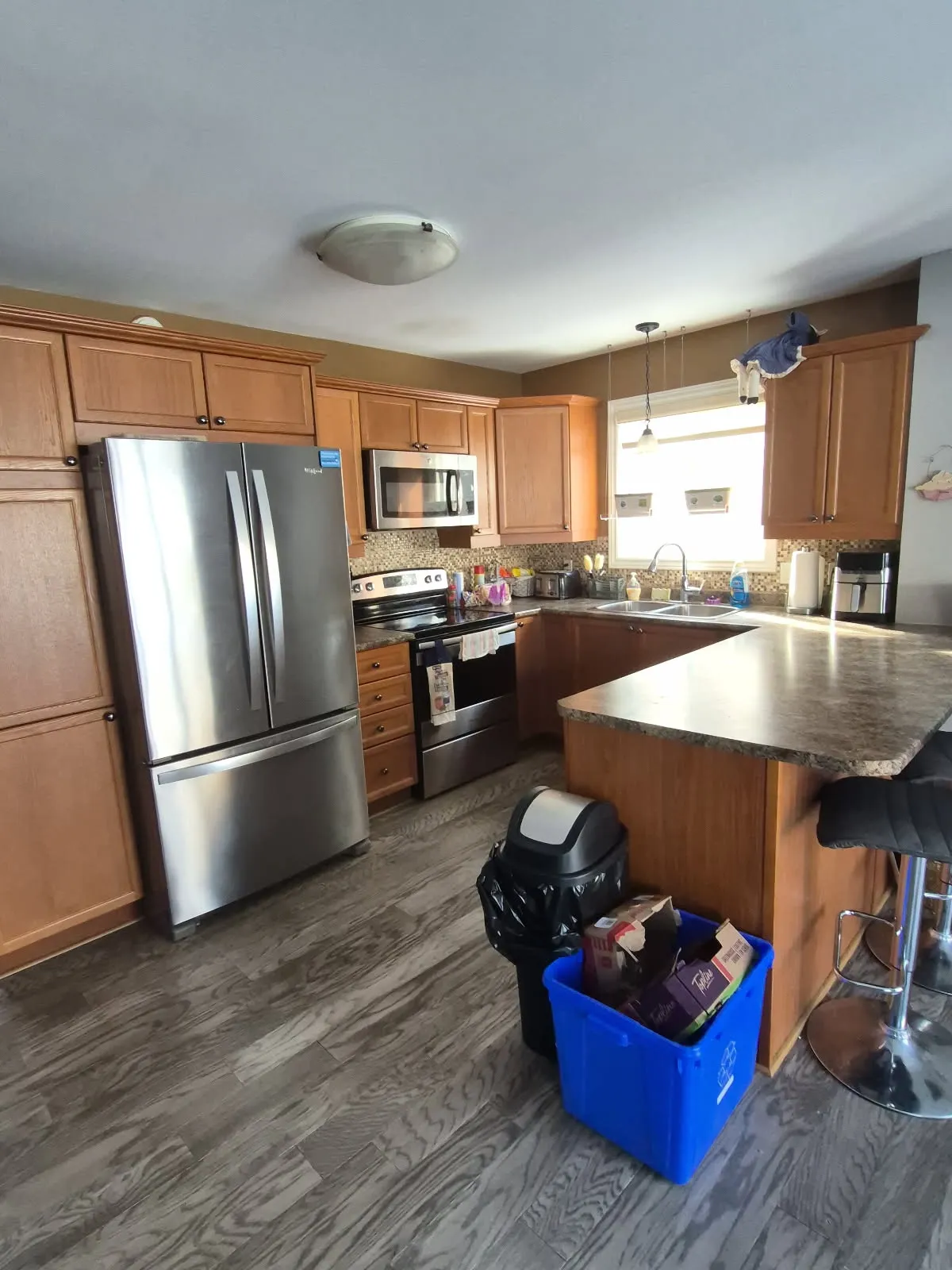Cash home purchase, London, Ontario Detached home in London, Ontario — the kind of Old North, Old South, Wortley Village, or Byron-area property Canadian Home Buyers purchases for cash, as-is.