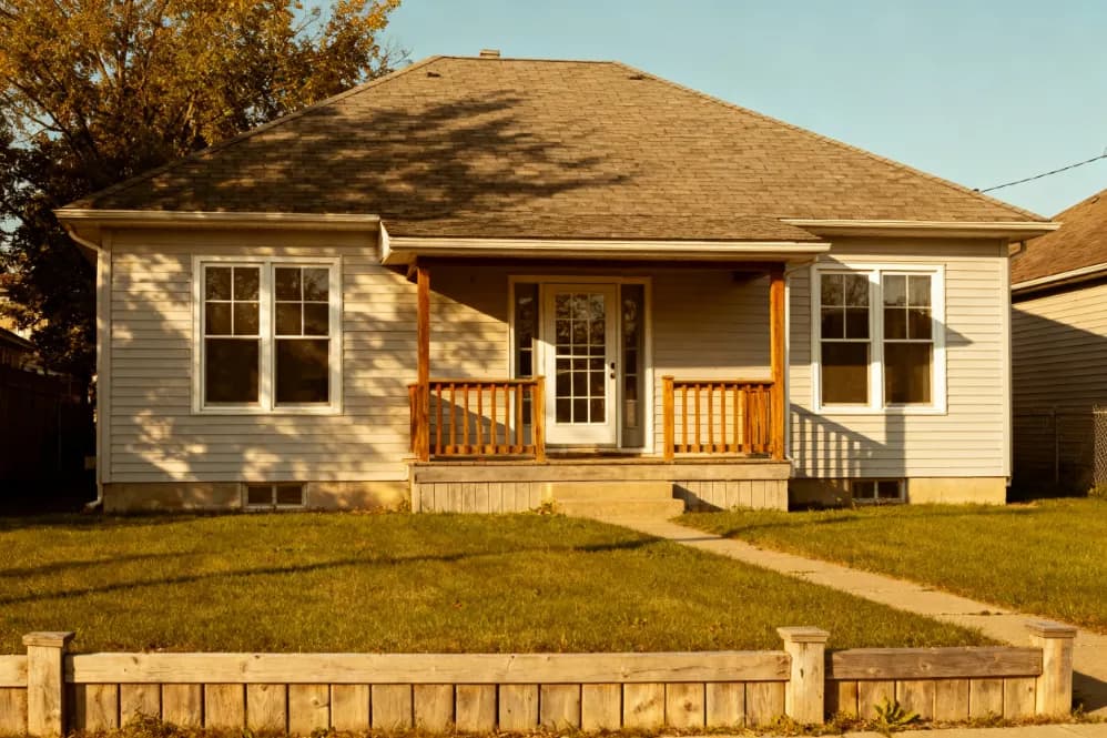 Cash home purchase, Newcastle, Ontario Detached home on a Newcastle, Ontario street — the kind of Newcastle Village, Bond Head, Newtonville, or rural east Clarington property Canadian Home Buyers purchases for cash, as-is.