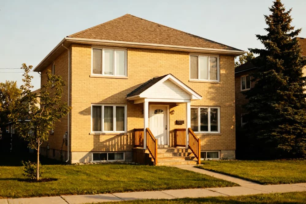 Cash home purchase, North Bay, Ontario North Bay, Ontario home recently purchased by Canadian Home Buyers — closed as-is in cash through a licensed Ontario real estate lawyer.