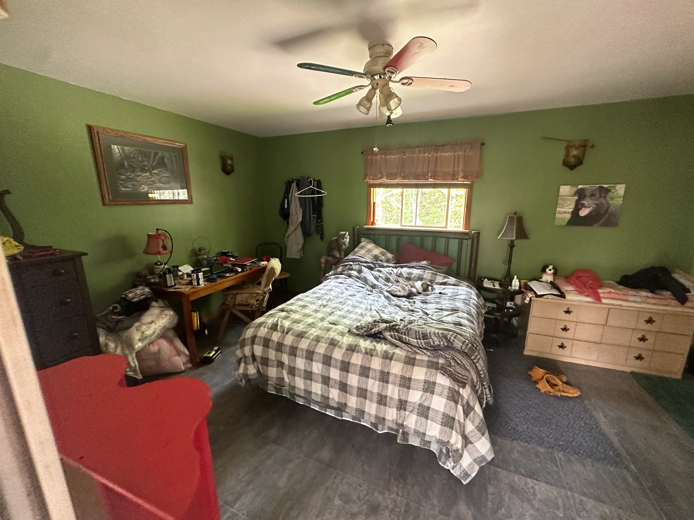 Cash home purchase, St. Albert, Alberta St. Albert, Alberta home recently purchased by Canadian Home Buyers — closed as-is in cash through a licensed Alberta real estate lawyer.